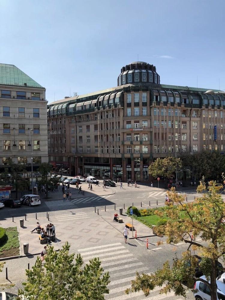 Apartments 39 Wenceslas Square Πράγα Εξωτερικό φωτογραφία