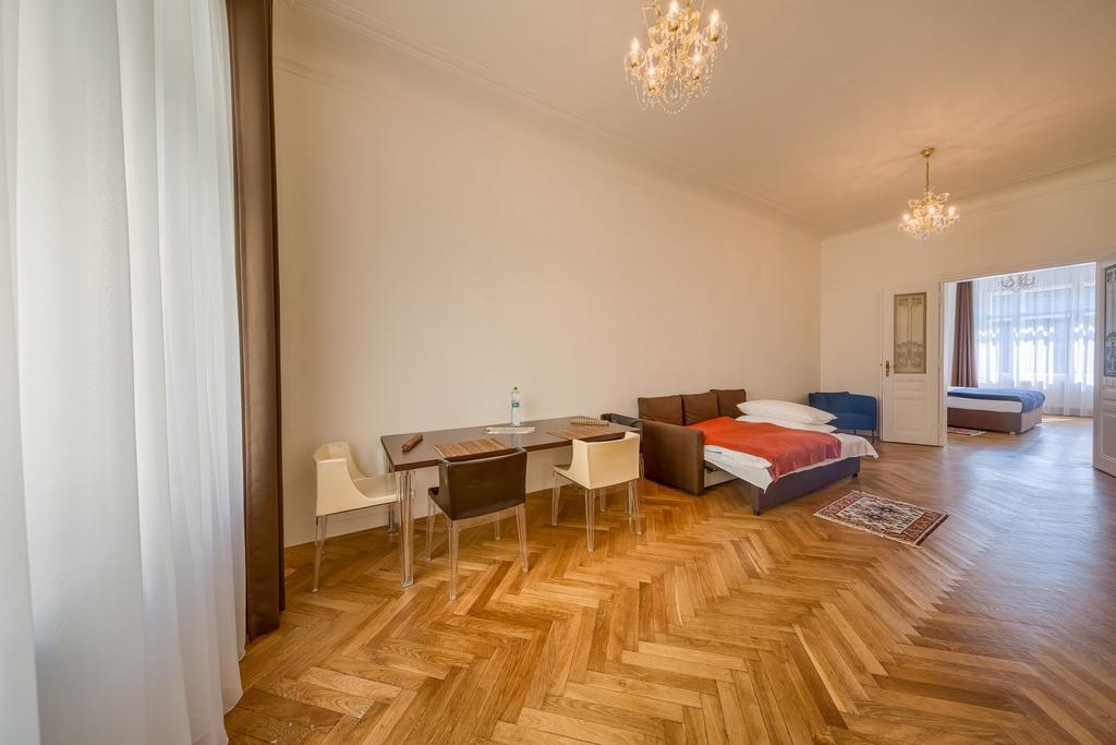 Apartments 39 Wenceslas Square Πράγα Εξωτερικό φωτογραφία